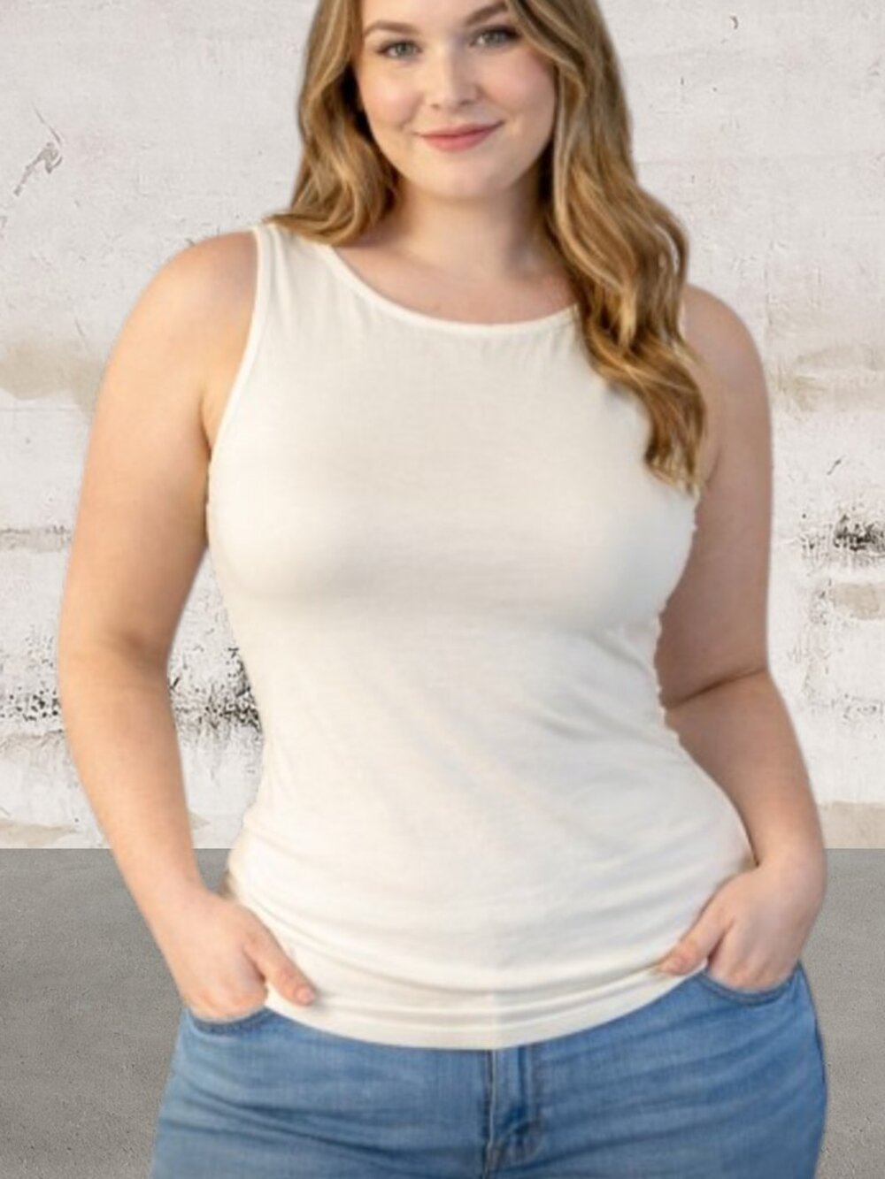 Elsewhere Women's George Top Off White Size Large